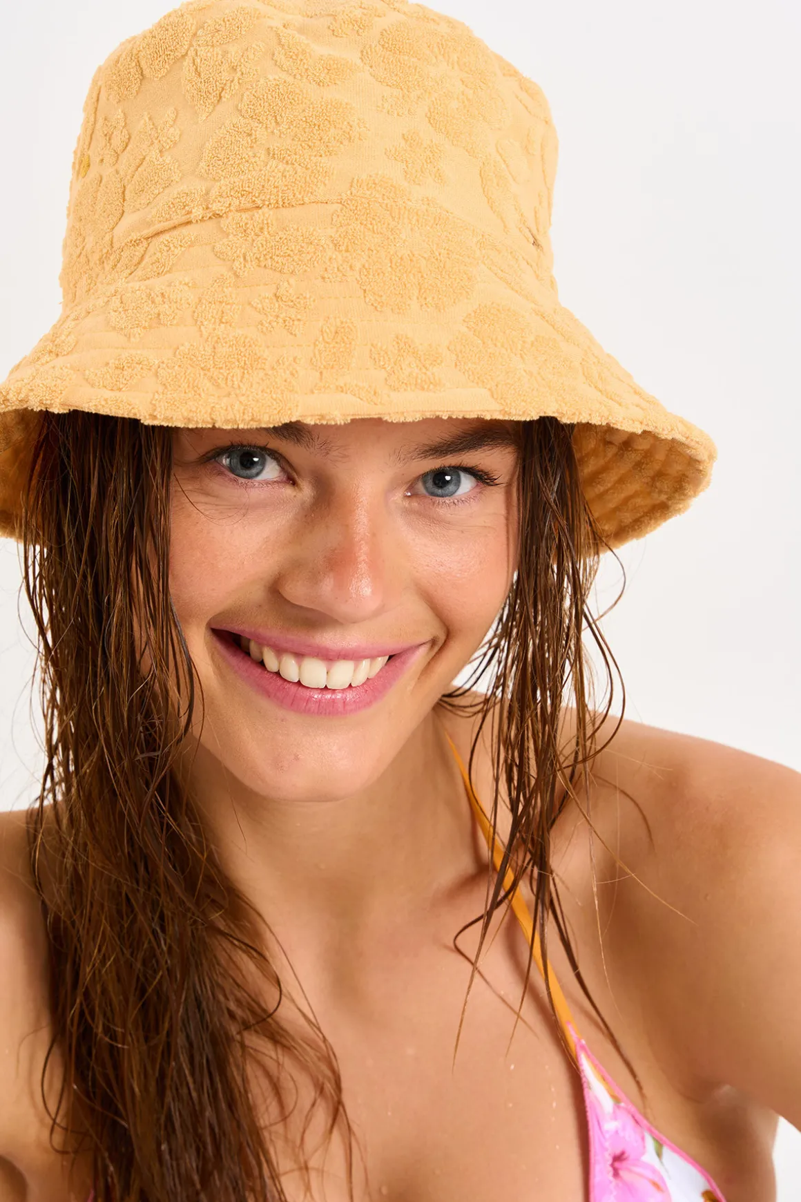 HOED Geel BRADISS BACISUN