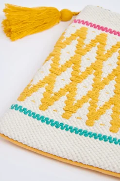 HOES Geel ARON SERRA