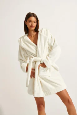 HUISKLEDING Ecru ZARELA PILO