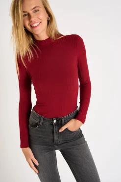 T-shirt Rood ODALIS TORRES