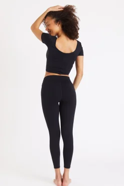 T-shirt Zwart MANTRA WELLNESS